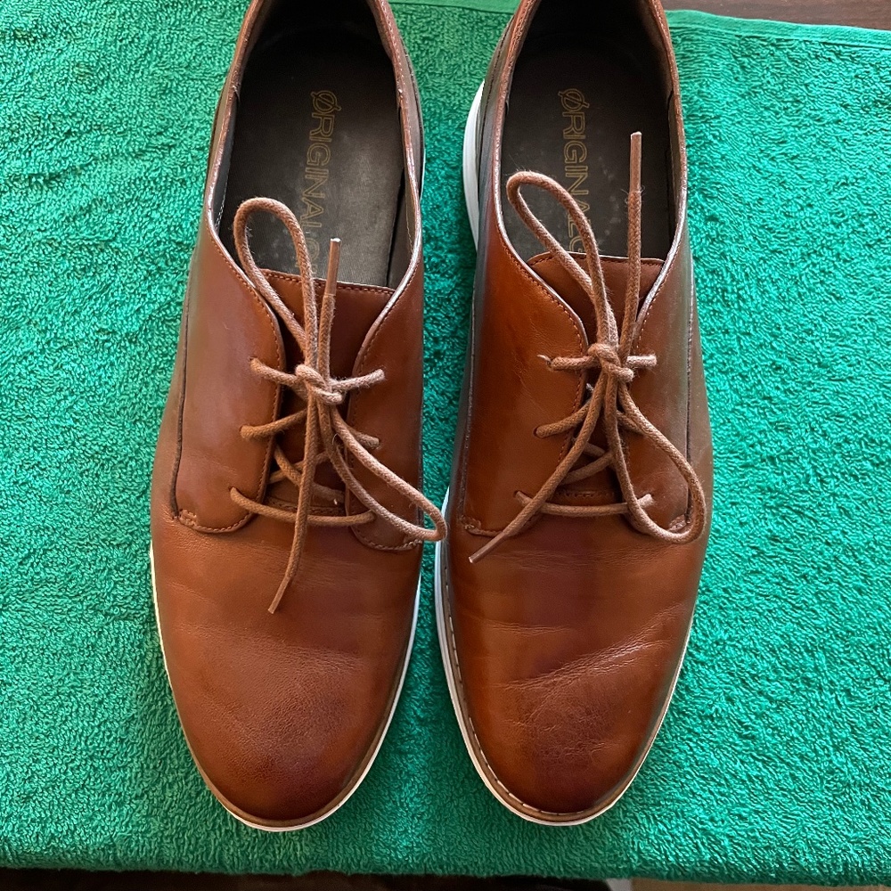 Women’s Cole Haan Original Grand shoes size 8.5.